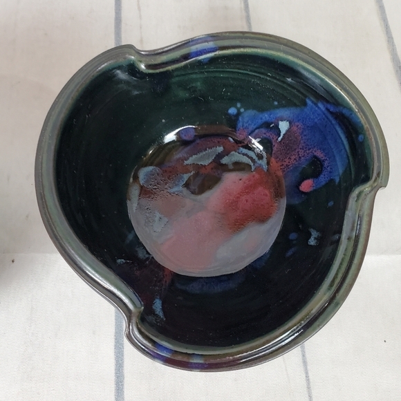 Handcrafted Studio Pottery Tri Point Cereal Bowls Splash Glaze Black Set  of 2 - Picture 3 of 10